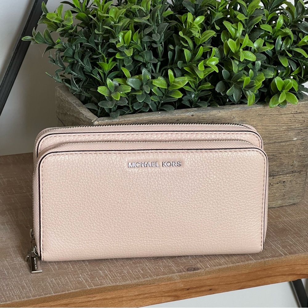 Michael Kors Adele Double Zip Leather Wallet in Ballet